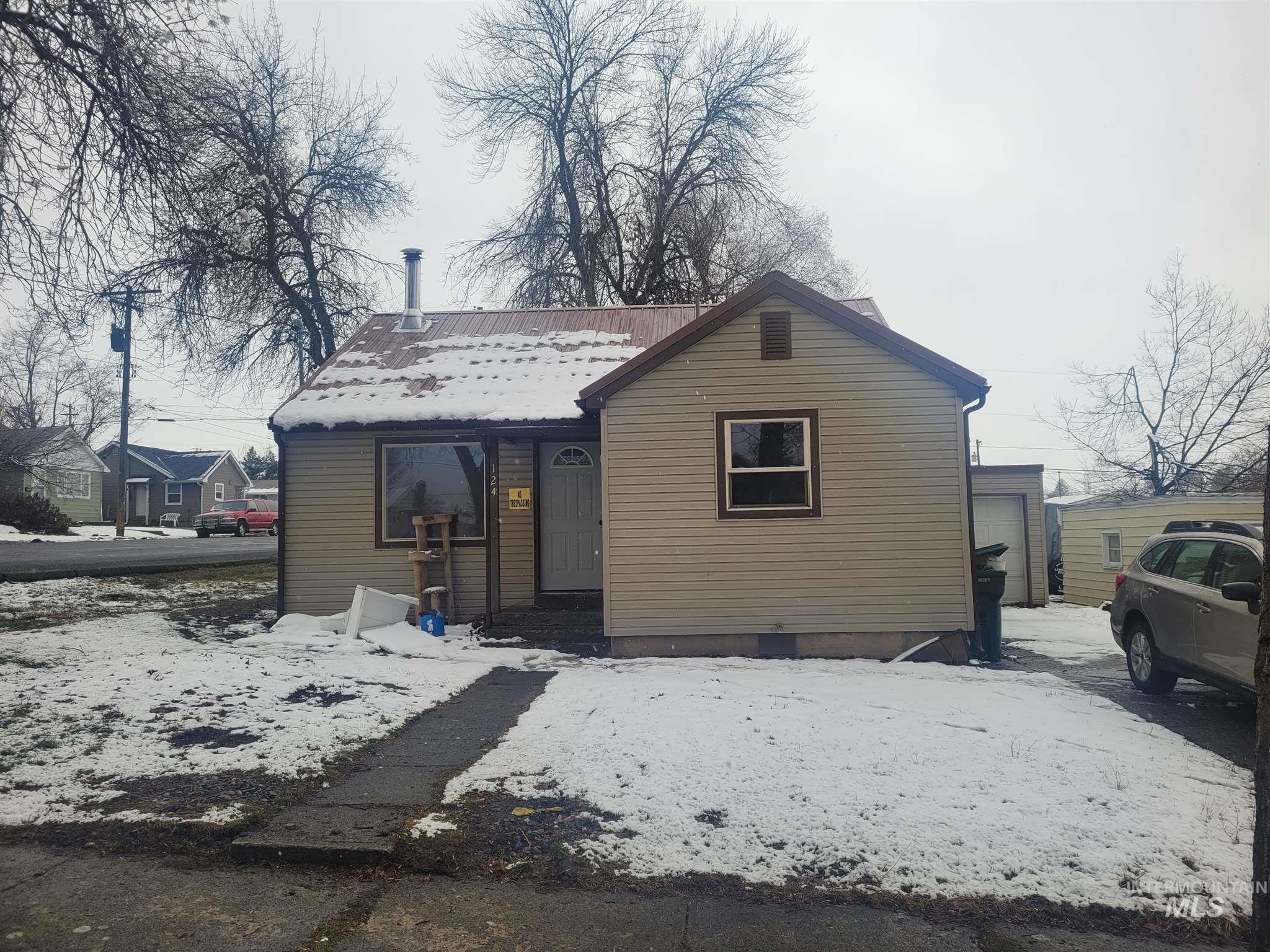 124 E South 6th Street, Grangeville ID 83530 House for Sale in