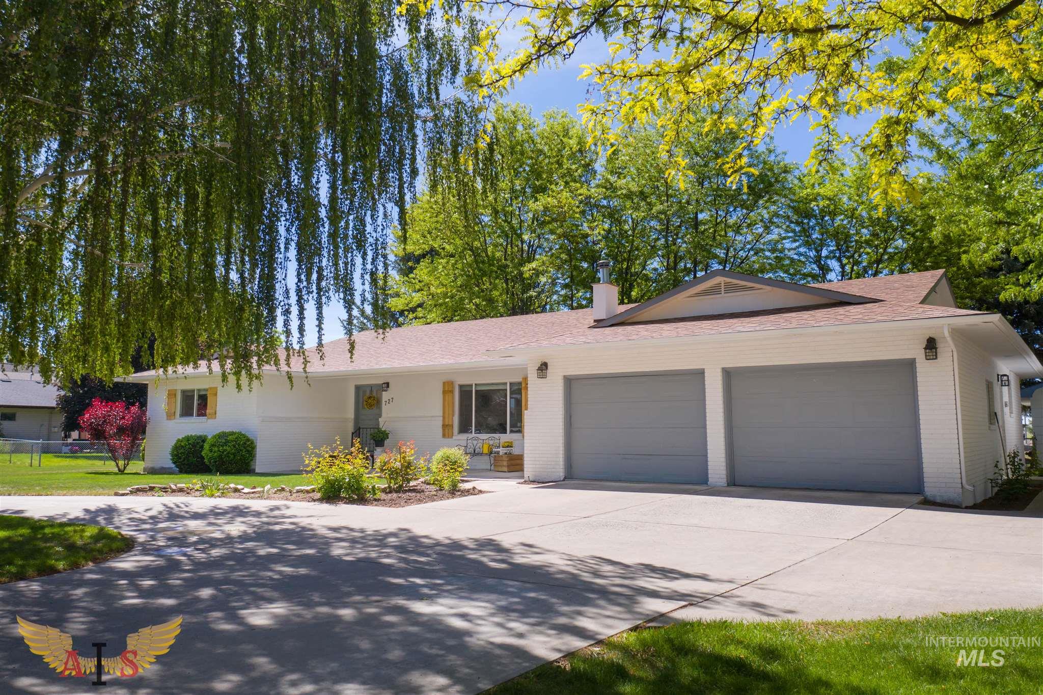 727 E 9th Avenue, Gooding ID 83330 House for Sale in Gooding, ID