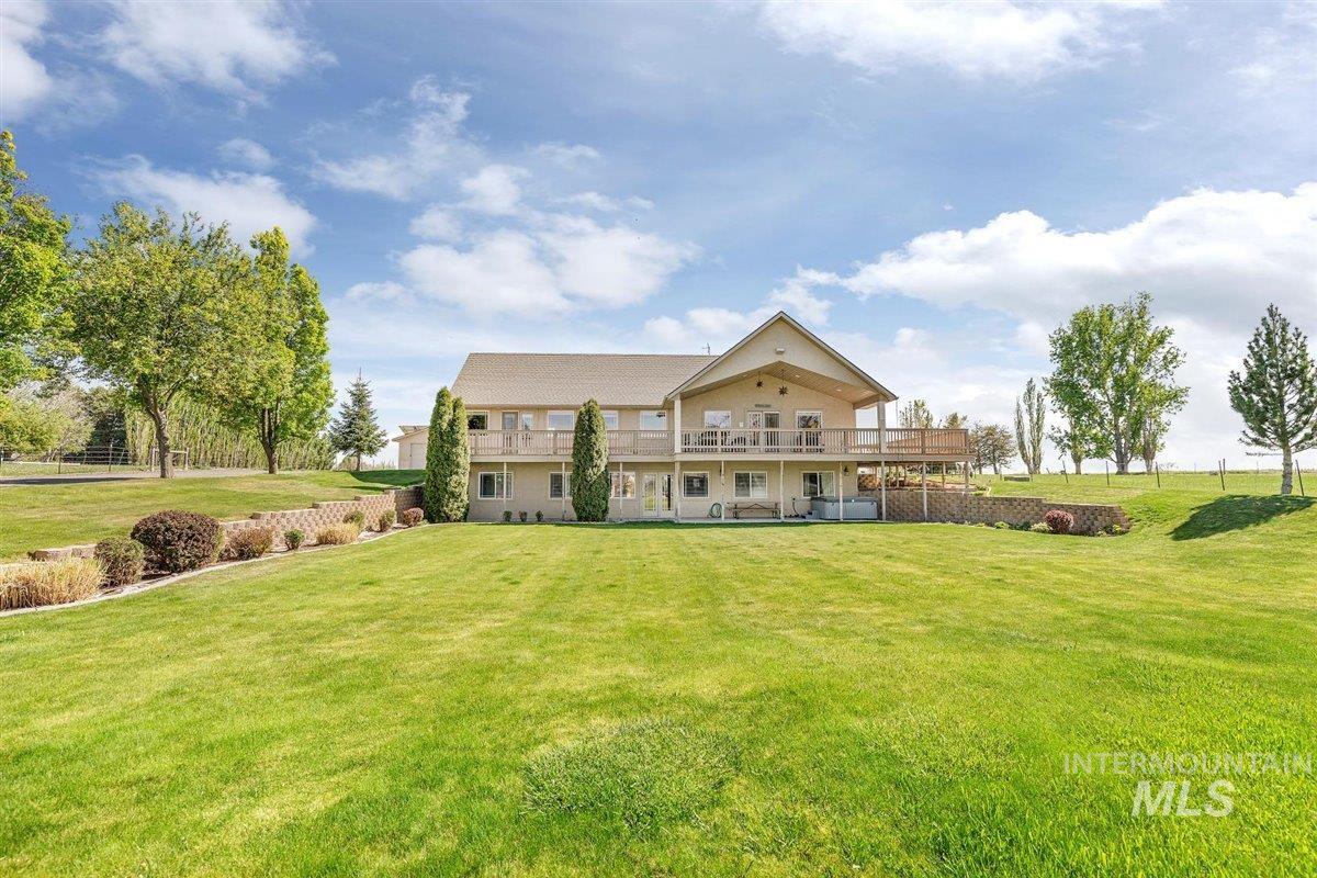 1893 E 2900 S, Wendell ID 83355