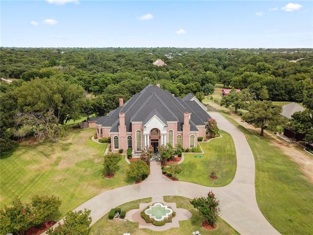 2600 W Pleasant Ridge Road Arlington Tx 76016 House For Sale In