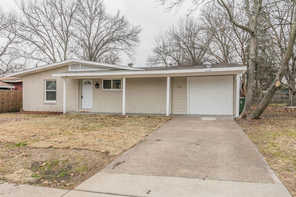 219 Overhill Drive, Arlington TX 76010 House for Sale in Arlington