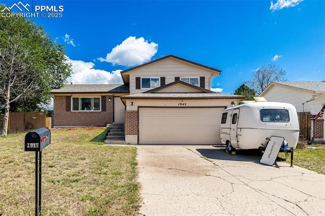 1945 Mineola Street, Colorado Springs CO 80915