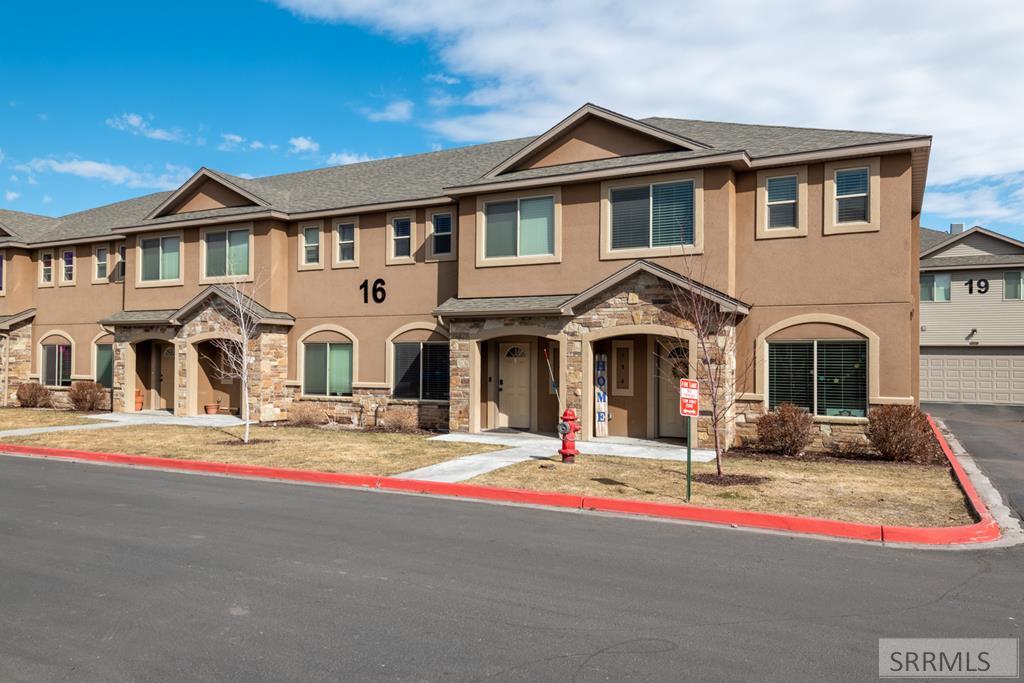 565 Pioneer Road Unit 195, Rexburg ID 83440 House for Sale in Rexburg