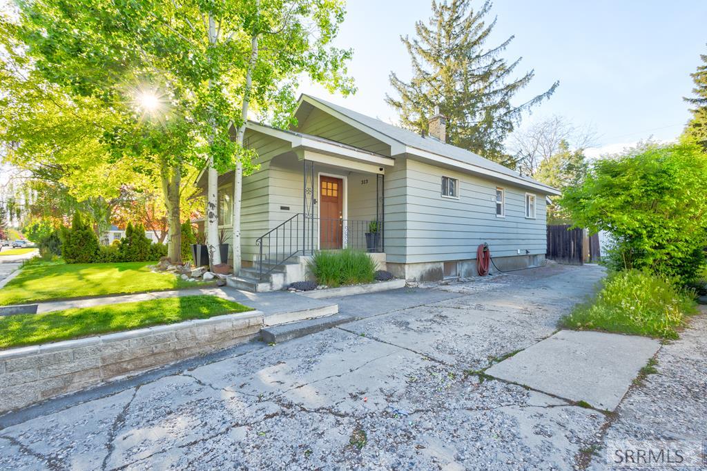 995 Jefferson Avenue, Idaho Falls ID 83402 House for Sale in Idaho