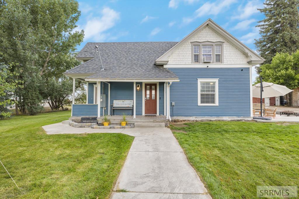 4824 W Broadway Street, Idaho Falls ID 83402