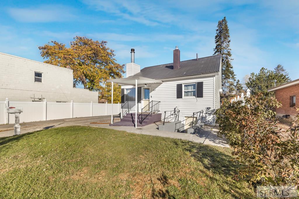 307 E 18th Street, Idaho Falls ID 83404