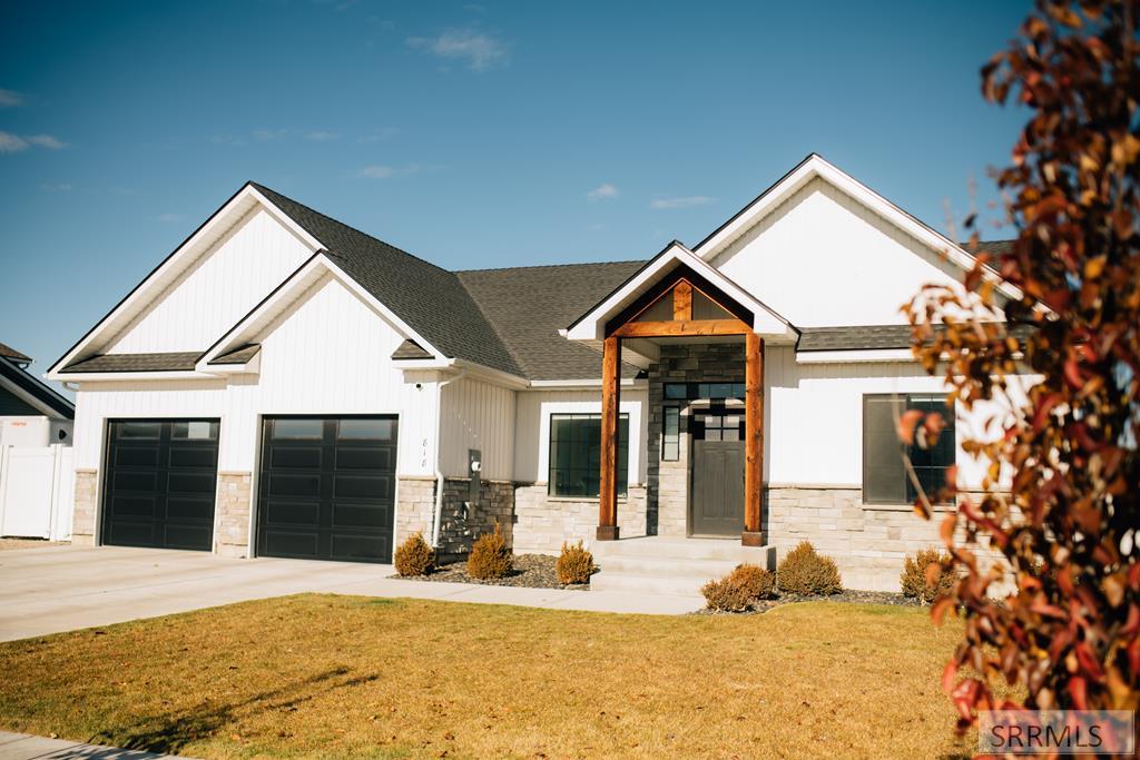 818 E 1475 N, Shelley ID 83274