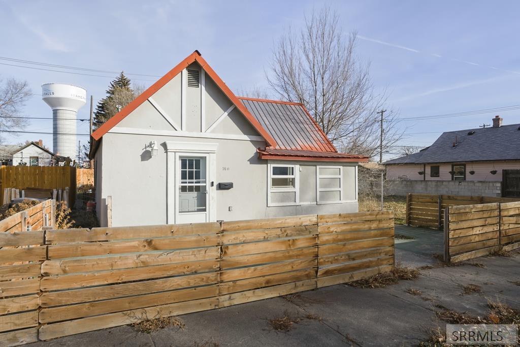 318 Lava Street, Idaho Falls ID 83402