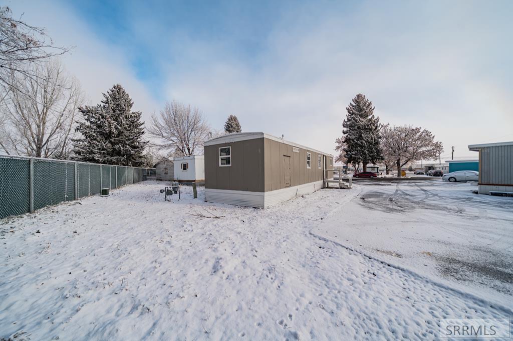 2930 S Yellowstone Hwy Unit 9, Idaho Falls ID 83404