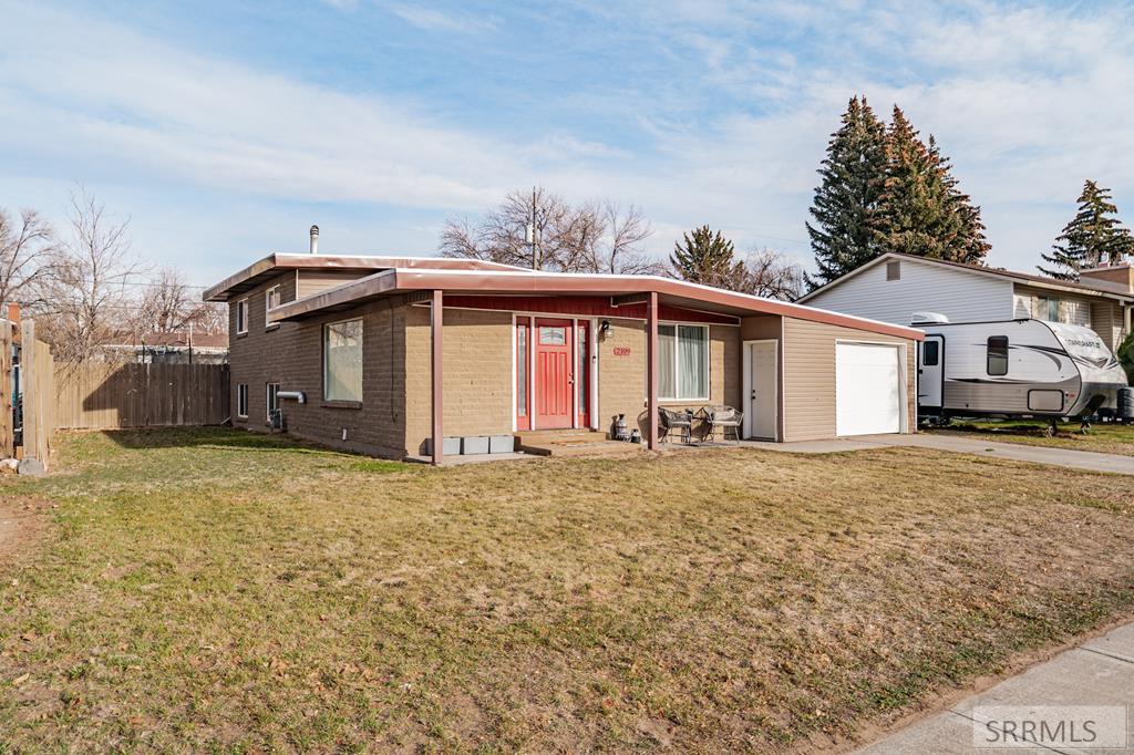 2109 E John Adams Parkway, Idaho Falls ID 83401