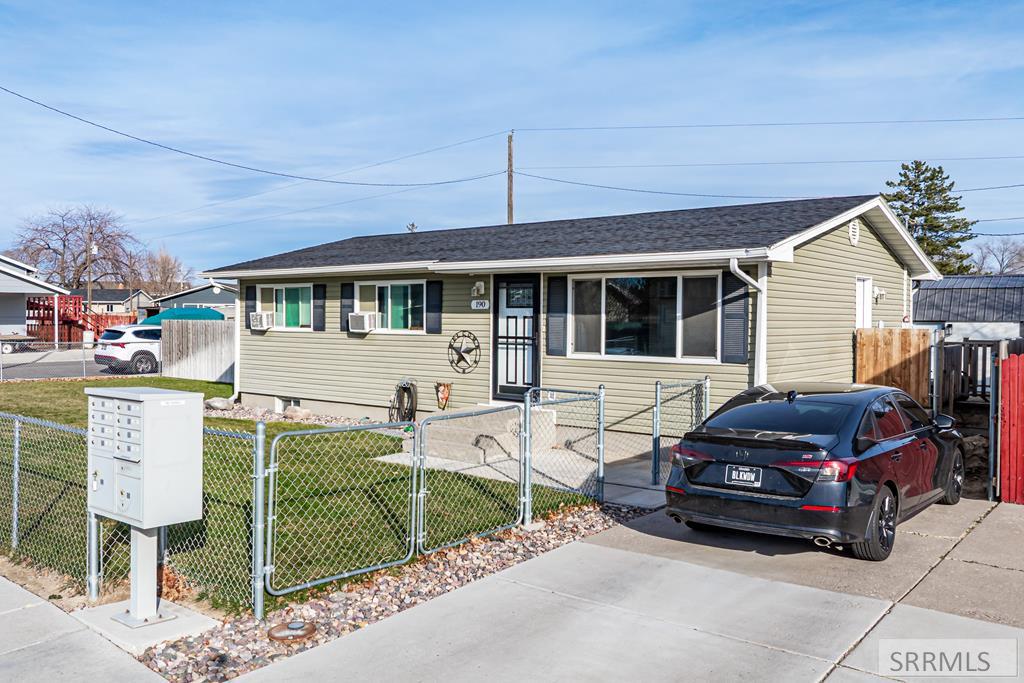 190 Henry Avenue, Pocatello ID 83202