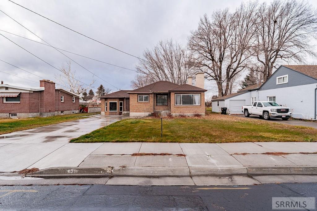 328 N Park Avenue, Shelley ID 83274