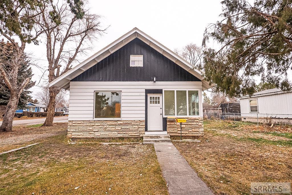 221 Parsons Street, Blackfoot ID 83221