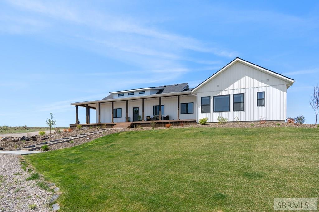 1032 E Butte Road, Menan ID 83434