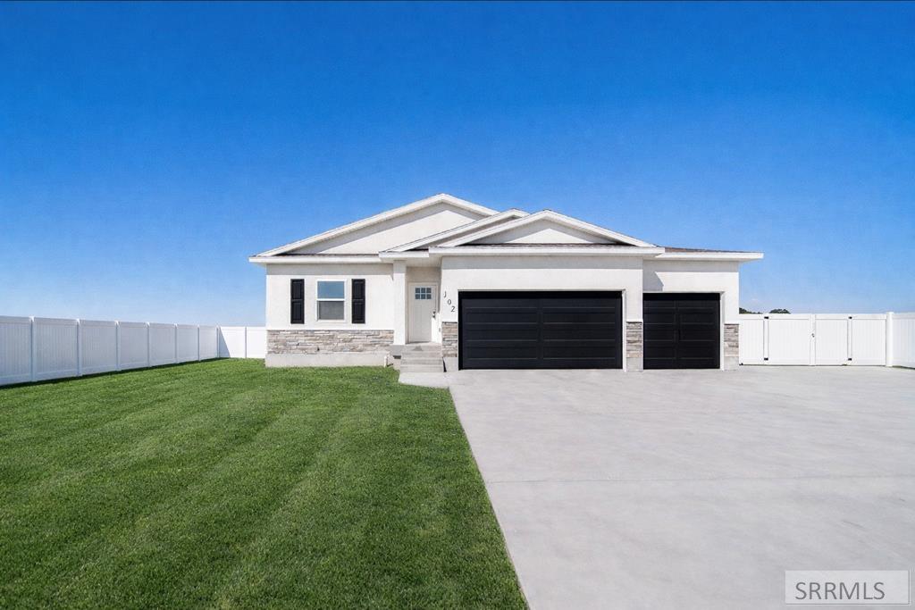 102 N Stocktrail Drive, Idaho Falls ID 83401