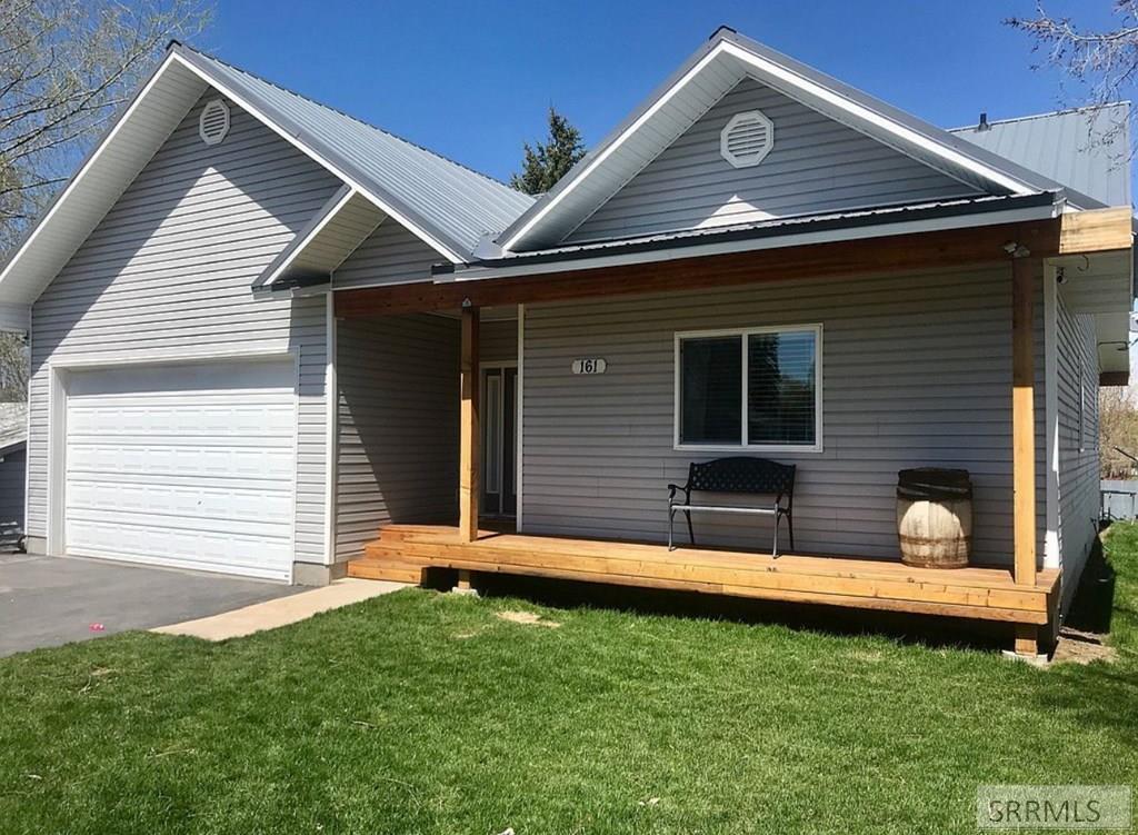 161 Walnut Drive, Ashton ID 83420