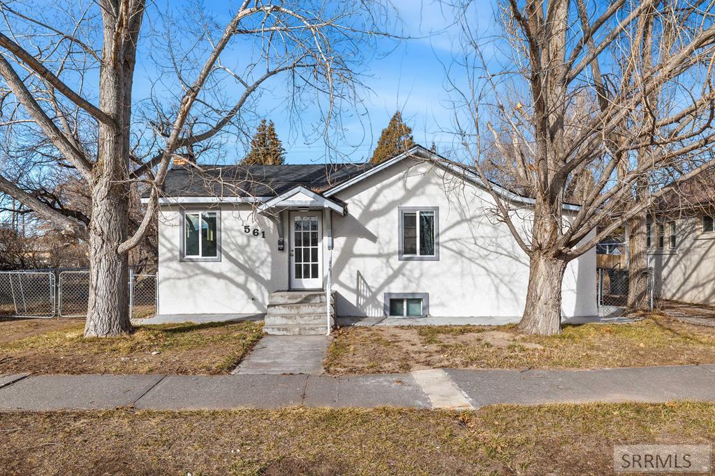 561 Gladstone Street, Idaho Falls ID 83401