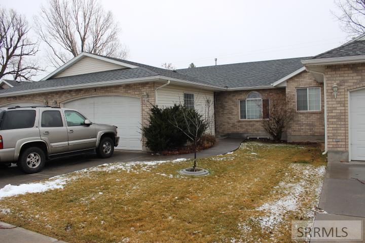 2625 Ammon Road, Ammon ID 83406