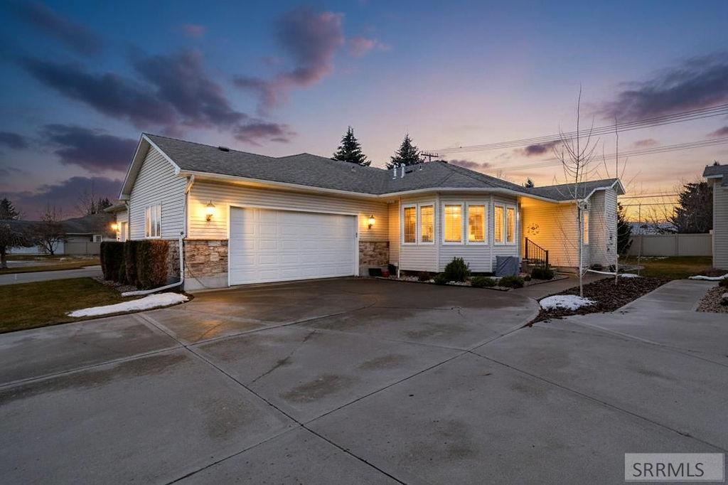 484 Hickory Circle, Idaho Falls ID 83404