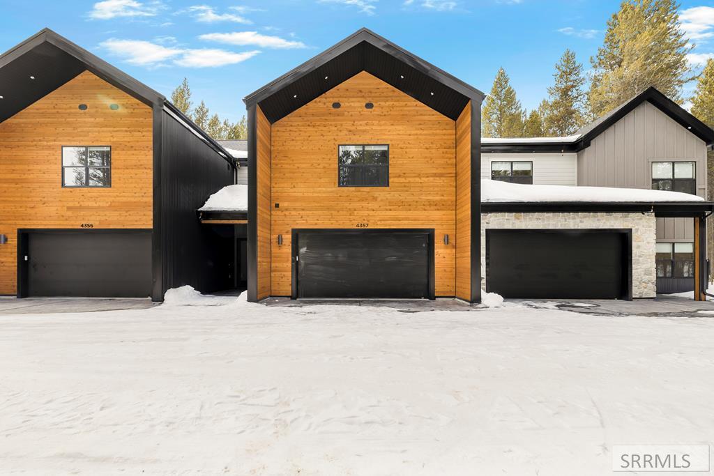 4357 Yeti Ln, Island Park ID 83429