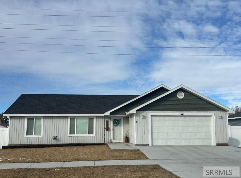 1119 Sweetwater Dr, Blackfoot ID 83221