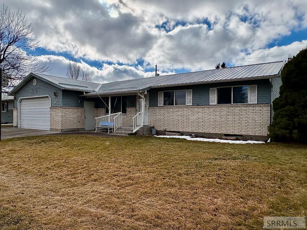 2334 E 1st Street, Idaho Falls ID 83401