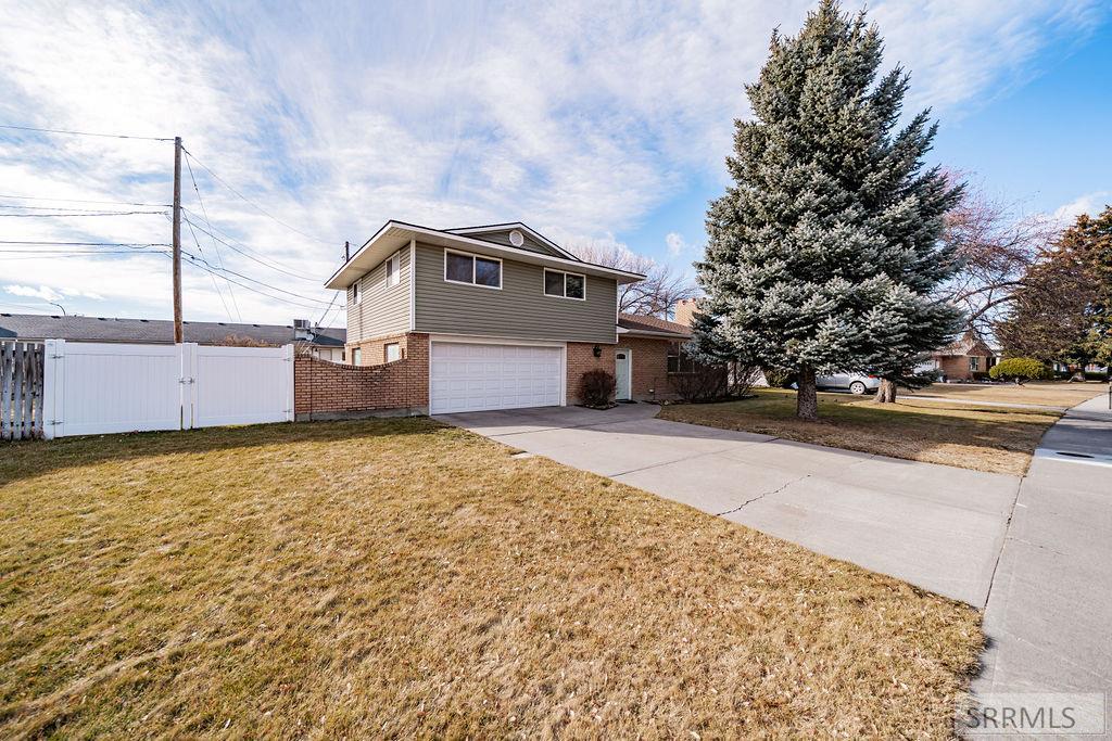 165 Carol Avenue, Idaho Falls ID 83401