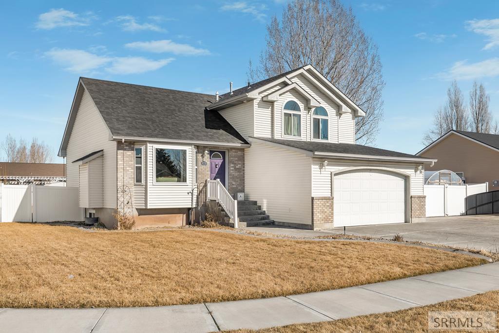4113 E Birchwood Circle, Ammon ID 83406