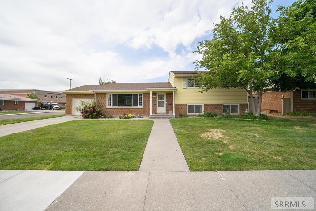 1896 Jeppson Avenue, Idaho Falls ID 83404
