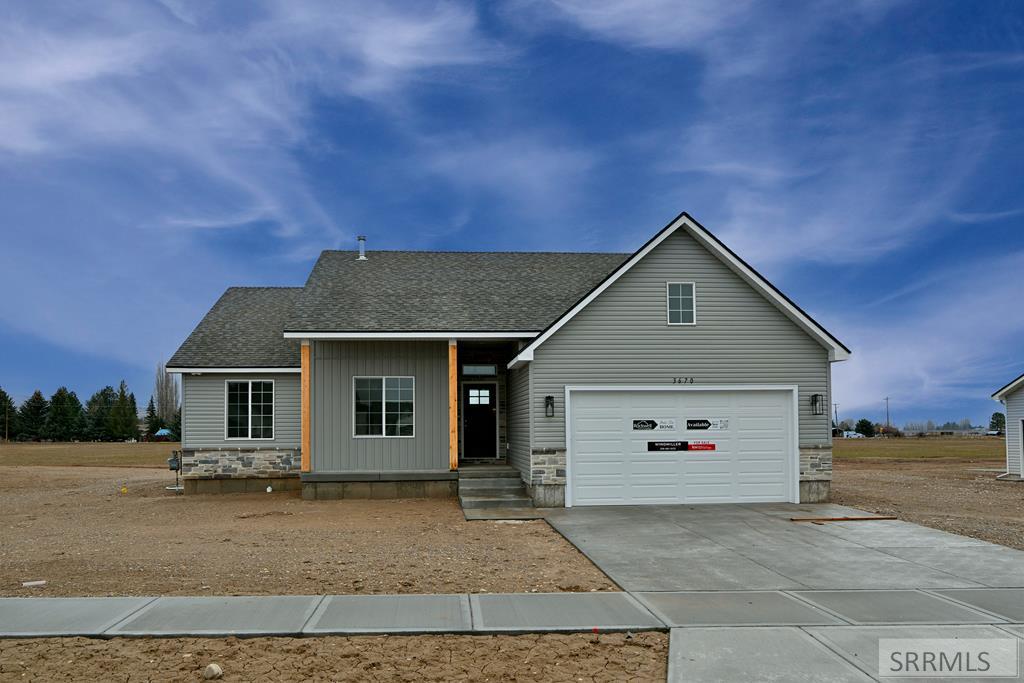 3670 Kingsboro Avenue, Ammon ID 83406