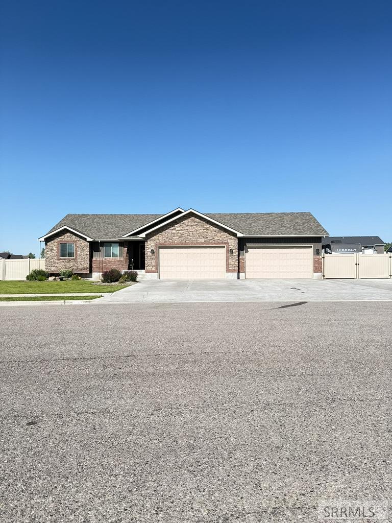 5503 Lakefield Cir, Ammon ID 83406
