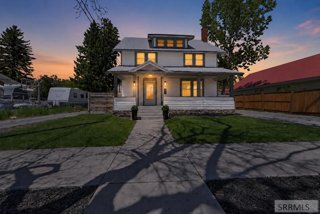 31 E 2nd N, St Anthony ID 83445