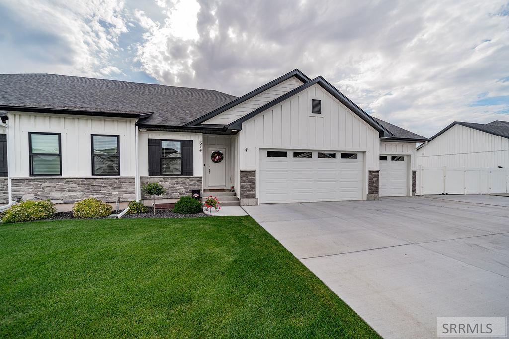 644 Silvermaple Dr, Ammon ID 83401