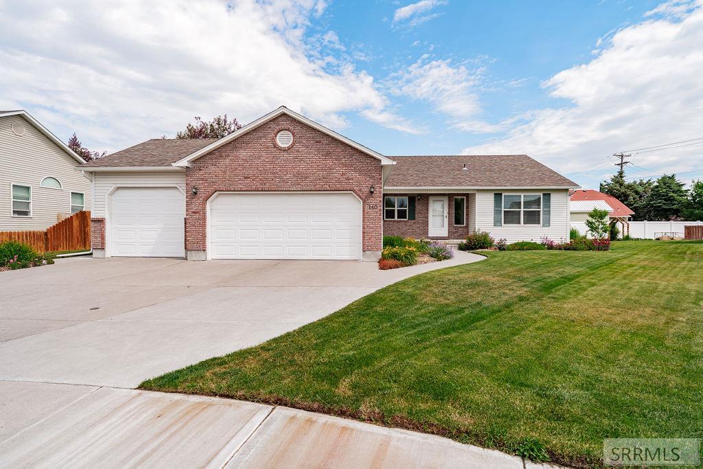 140 Harrisburg Lane, Idaho Falls ID 83404