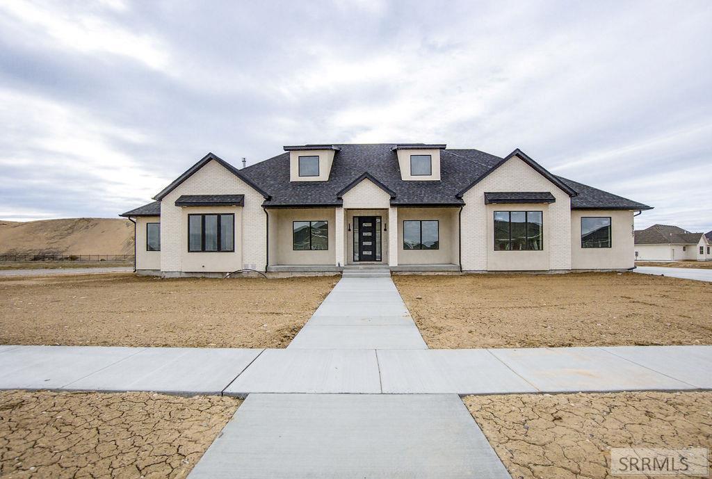 5707 Long Cove Drive, Idaho Falls ID 83404