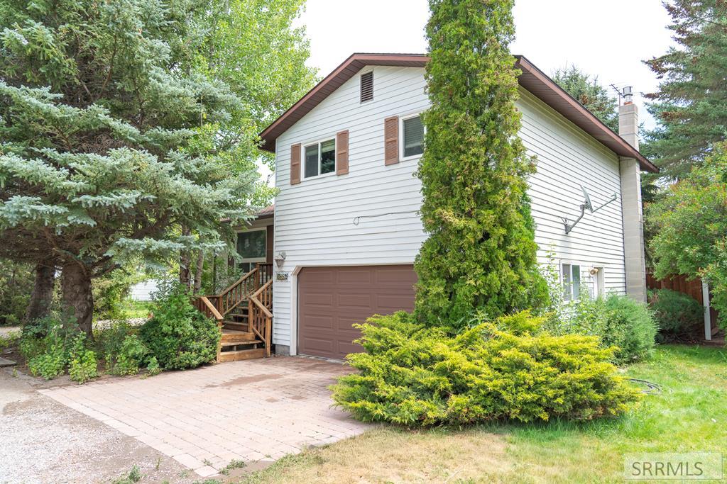 6482 S 3100 W, Rexburg ID 83440