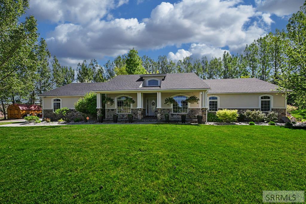 5117 S Dagger Falls Drive, Idaho Falls ID 83406