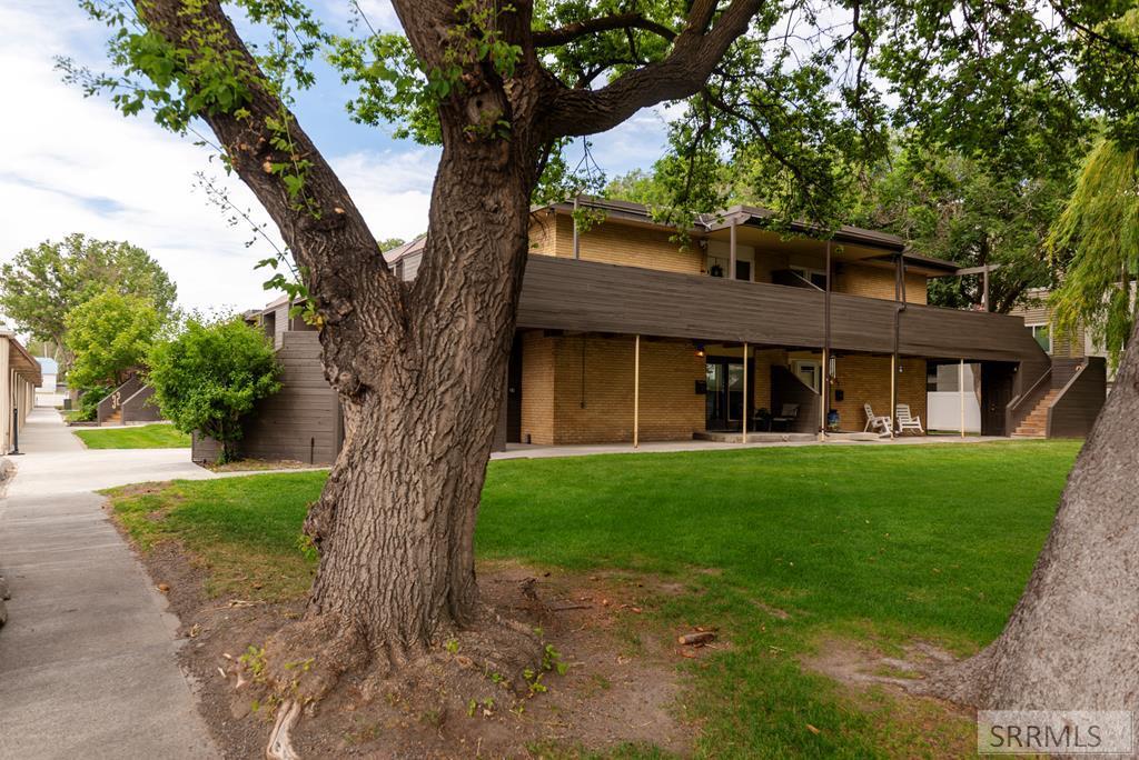220 N Fanning Avenue Unit 33, Idaho Falls ID 83401