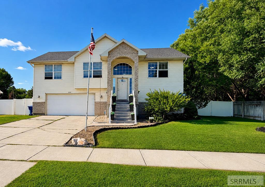 3537 N Hyrum Drive, Idaho Falls ID 83401