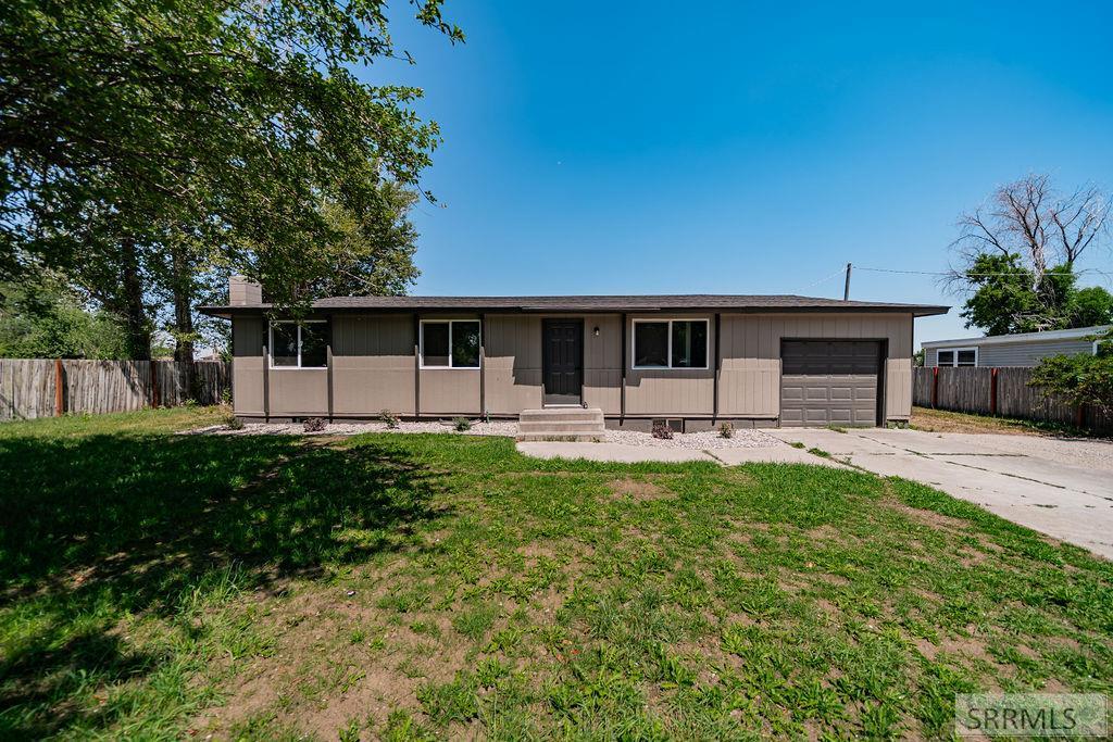 716 E 1550 N, Shelley ID 83274