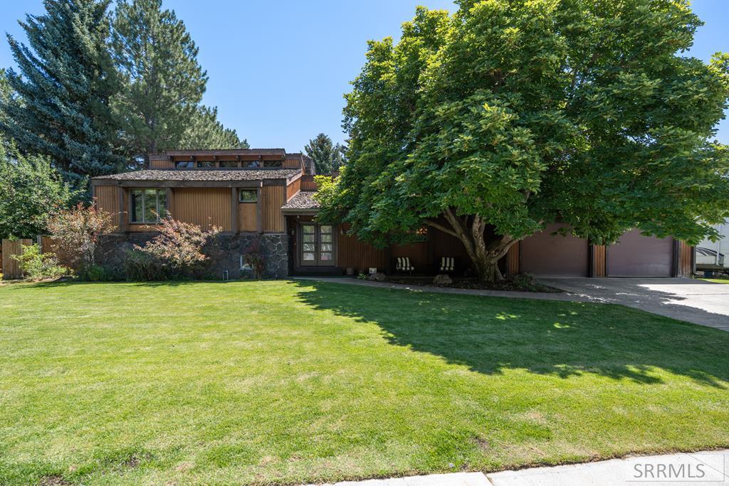 2795 Surrey Lane, Idaho Falls ID 83404