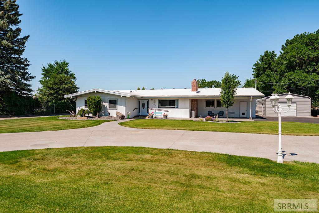 1005 Airport Road, Blackfoot ID 83221