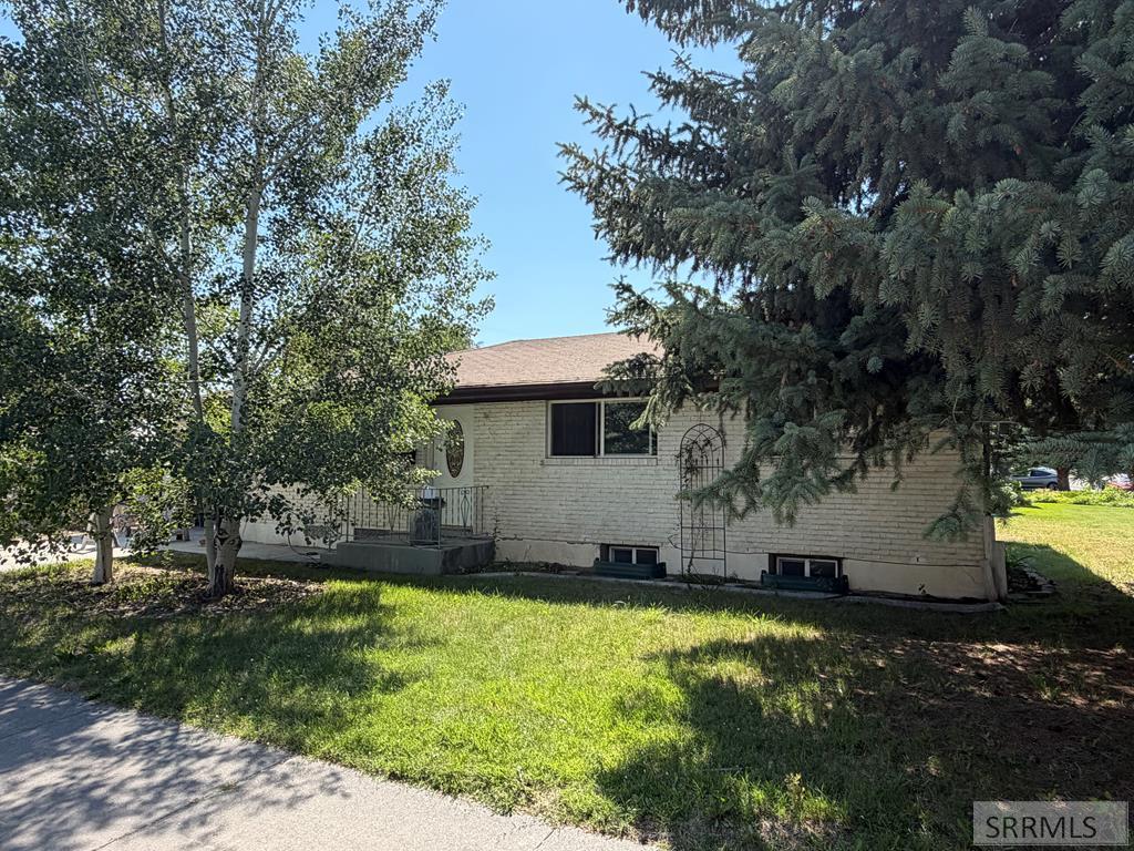 1530 June Avenue, Idaho Falls ID 83404