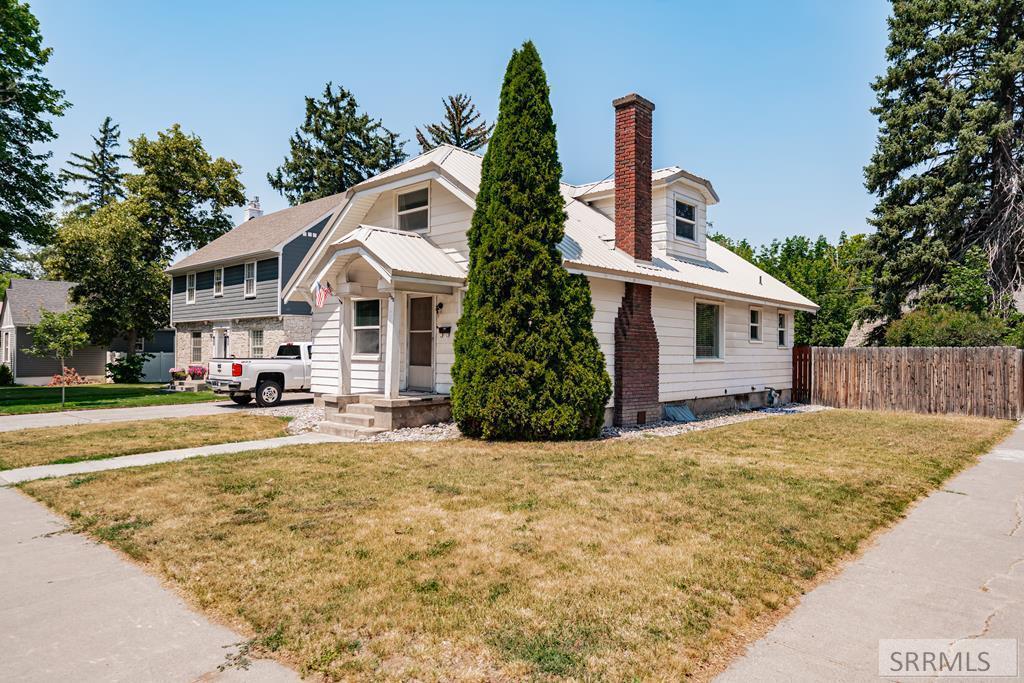 395 12th Street, Idaho Falls ID 83404