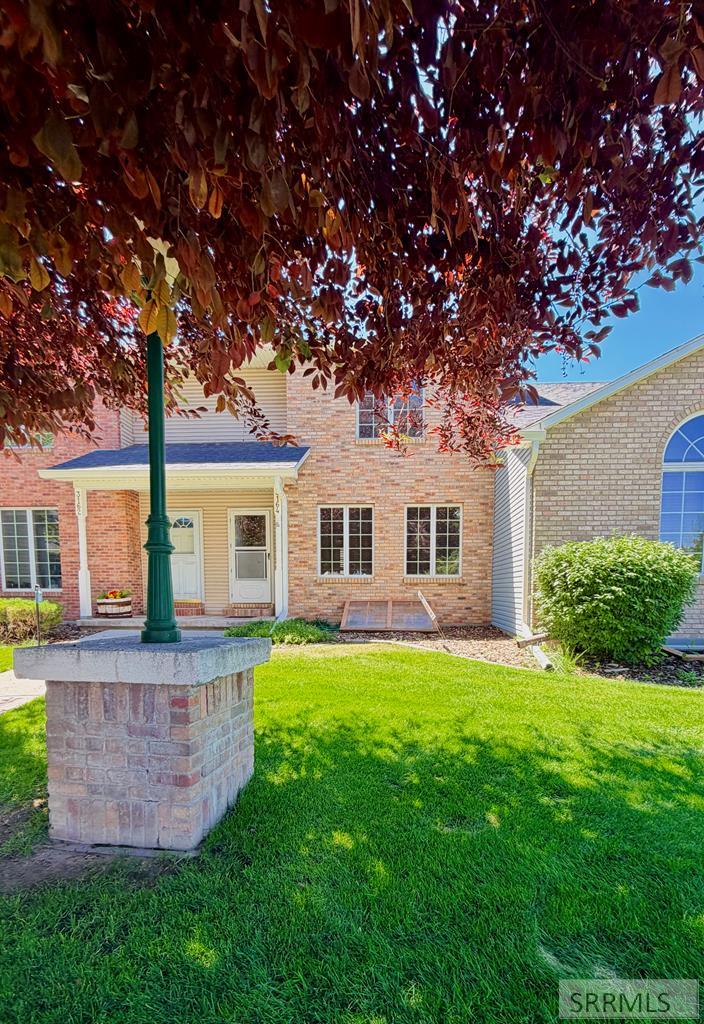 3164 Thayer Bridge Circle, Idaho Falls ID 83402