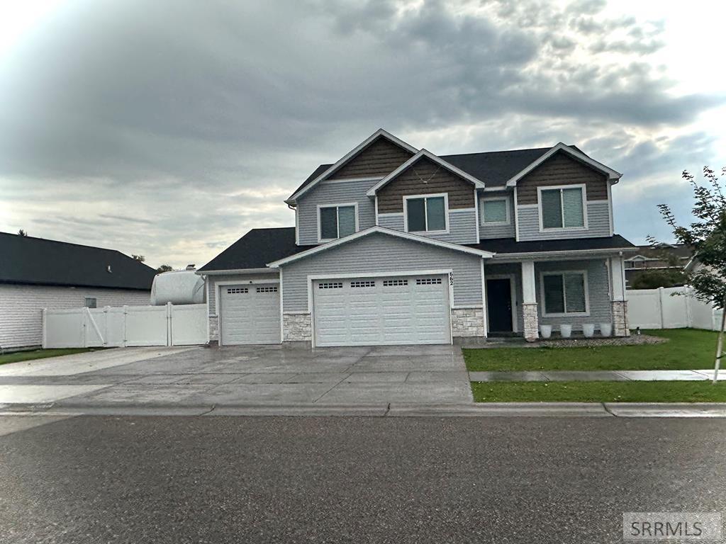 662 S 2100 W, Rexburg ID 83440