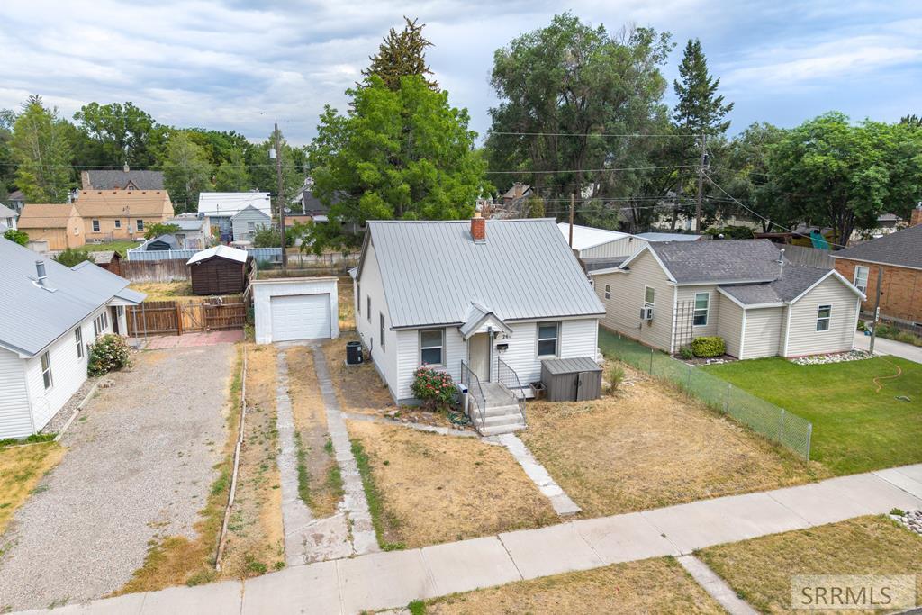 261 E 15th Street, Idaho Falls ID 83404
