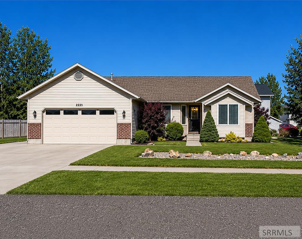 2221 Frontier Drive, Idaho Falls ID 83406