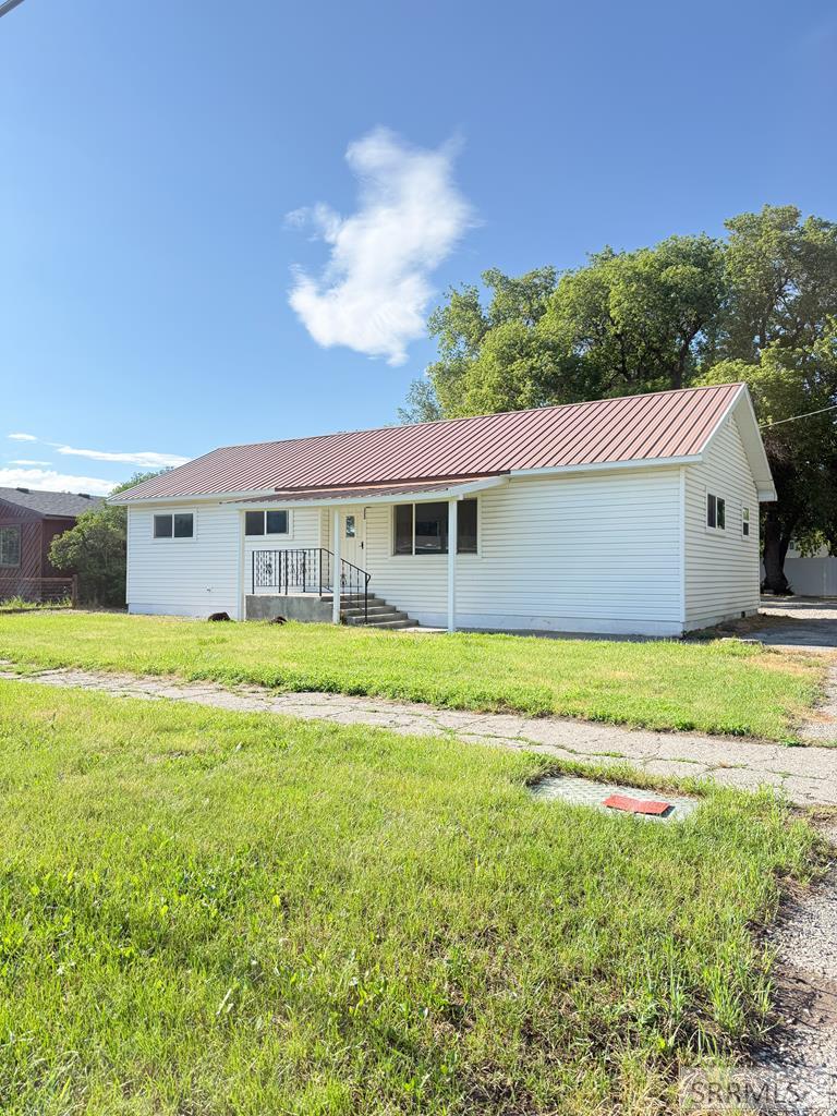 352 W 1 N, Rexburg ID 83440