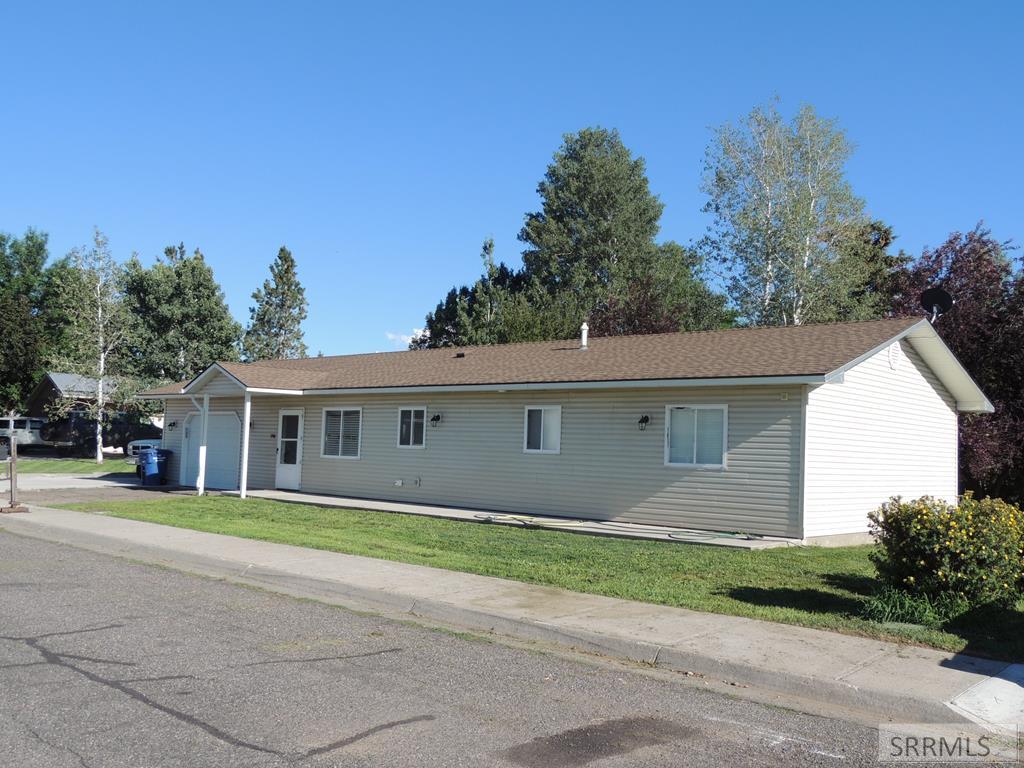 790 E Targhee Street, St Anthony ID 83445